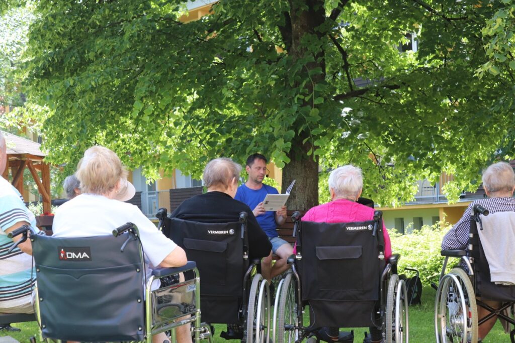ČTENÍ SLUŠÍ KAŽDÉMU: Něco pozapomenutého